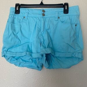 lei Blue Jean Shorts with Rolled Cuffs and Relaxed Fit